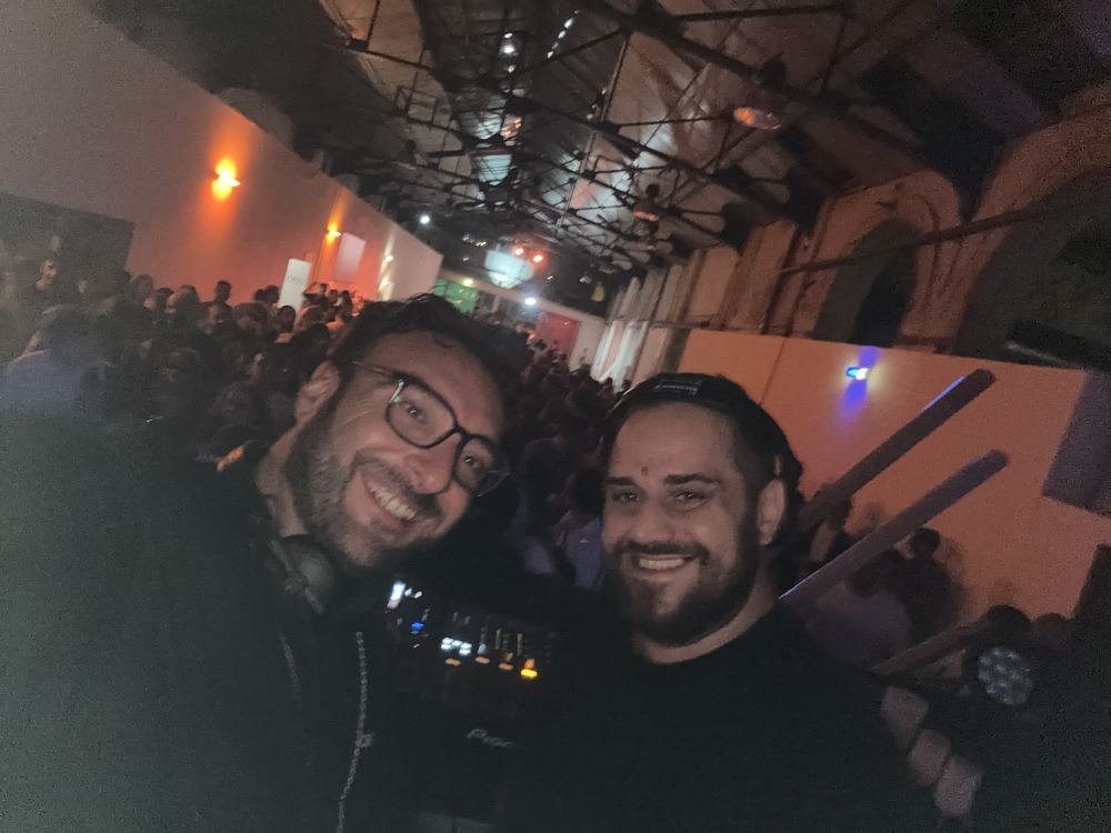 Mark Netty and Hugo in a packed club